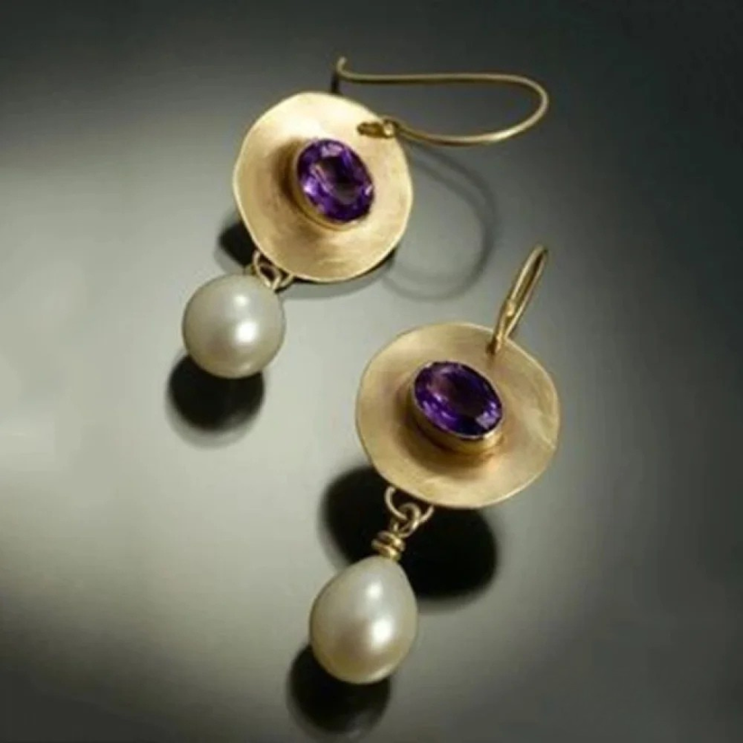 Gold Earrings with Purple Zirconia and Pearl