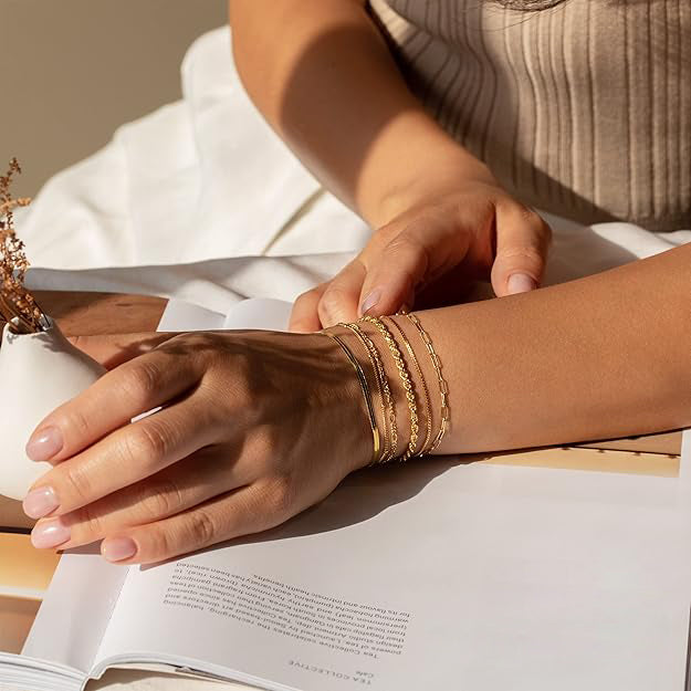 Golden Isabella Bracelet Set