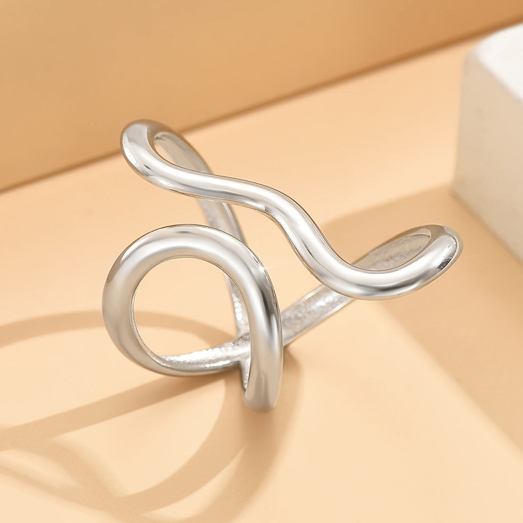 Chique Ring met Asymmetrische Golf