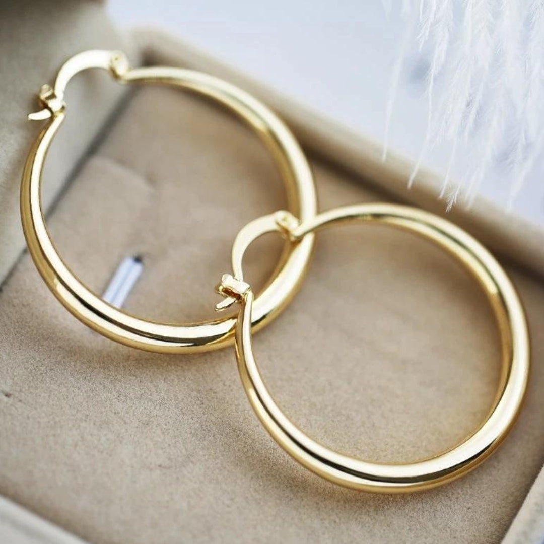Gold earrings with major impact