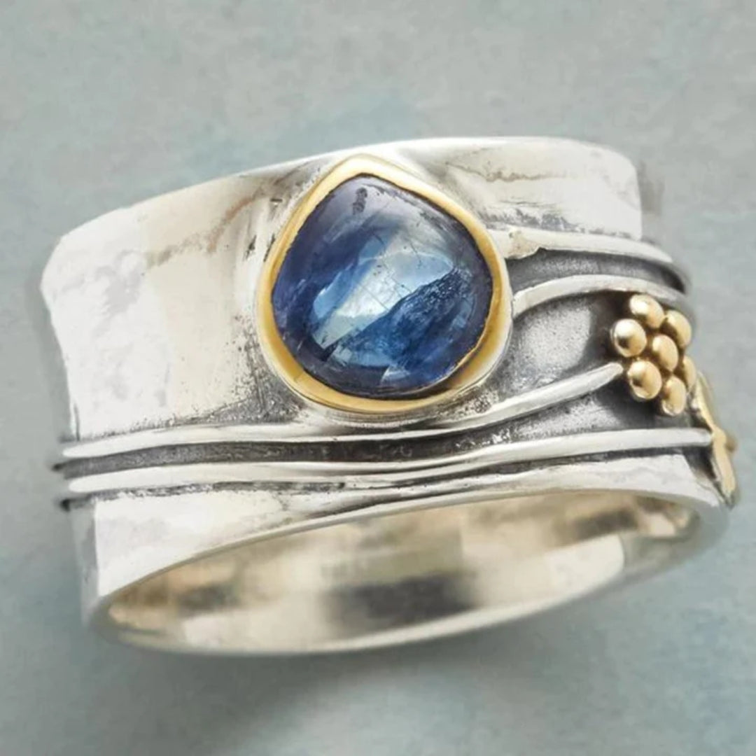 Blue Night™ Ring – Classic Brilliance