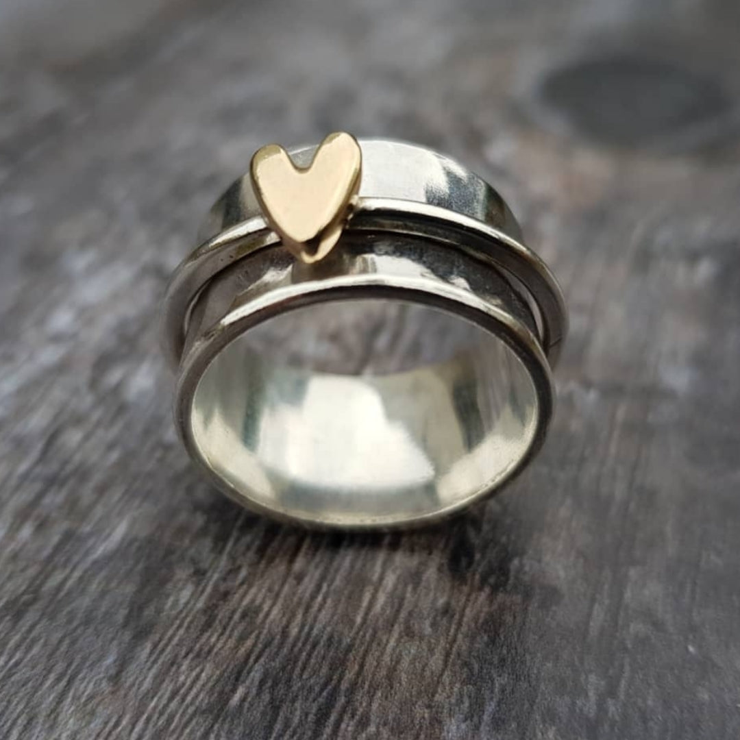 Bundle: Bracelet set 5 pieces in gold + Silver ring with gold heart