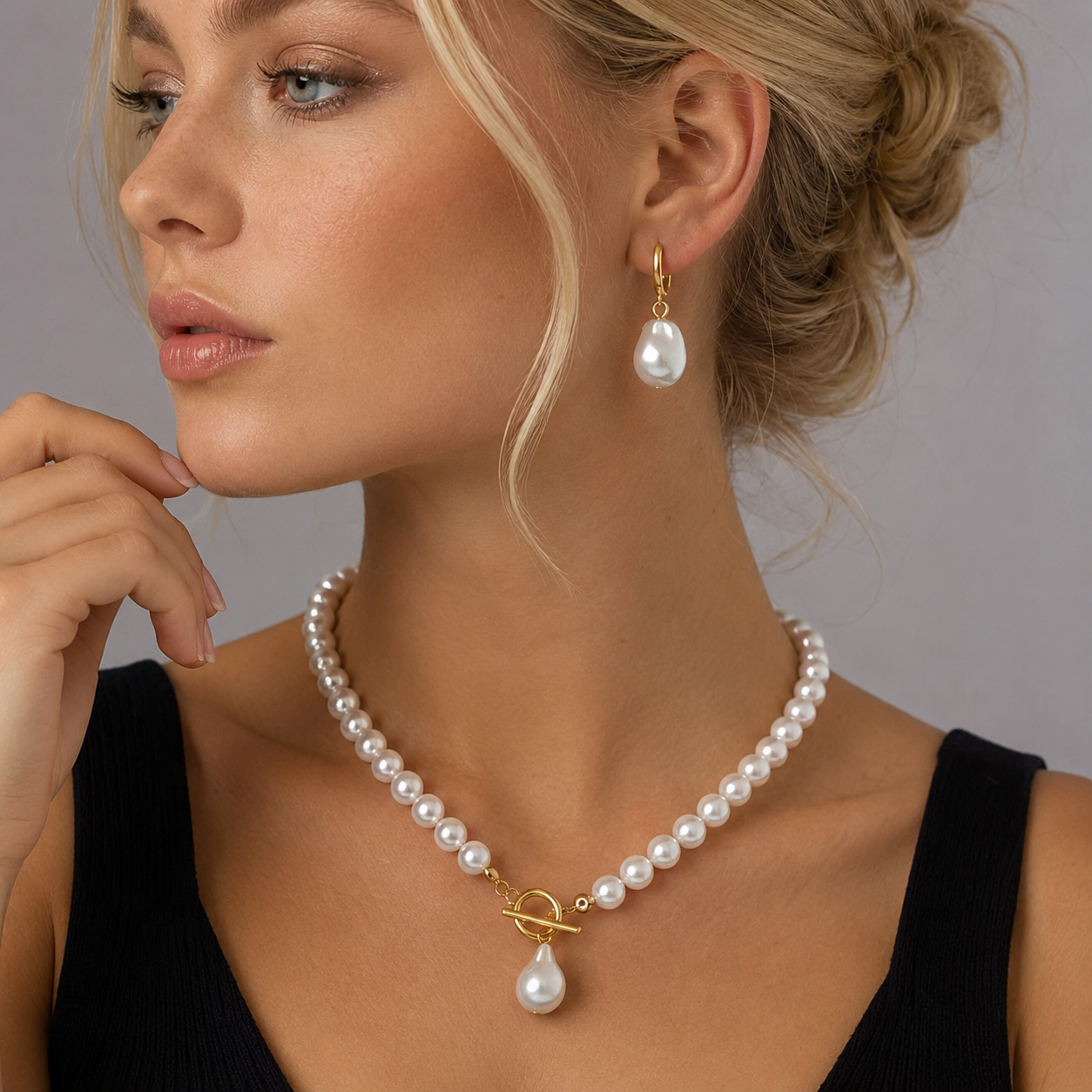 Gold Pearl Necklace