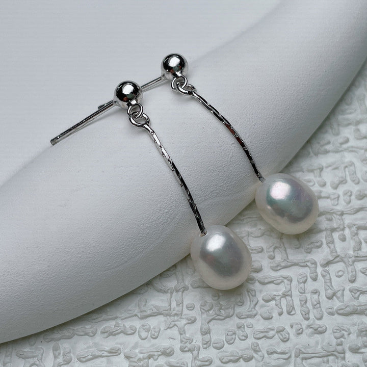 Earrings with Elegant Pearl