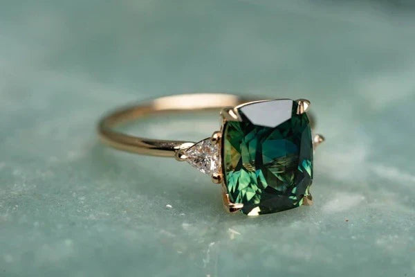 Gold Ring with Vintage-Inspired Stone