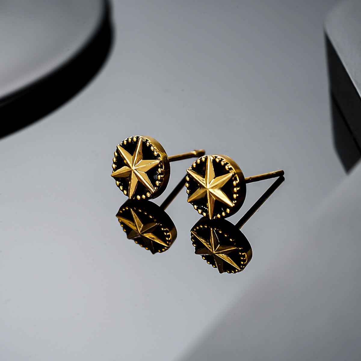 Ardyn Northstar Stud Earrings | White Gold