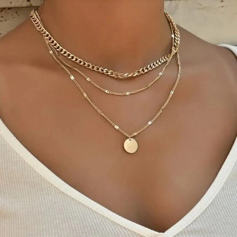 Bundle: Bracelet Set 5 pieces in gold + Elegant Gold and Silver Collar
