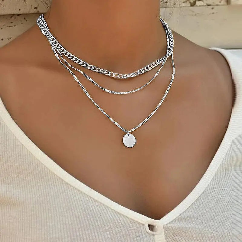 Elegant Gold and Silver Collar Necklace
