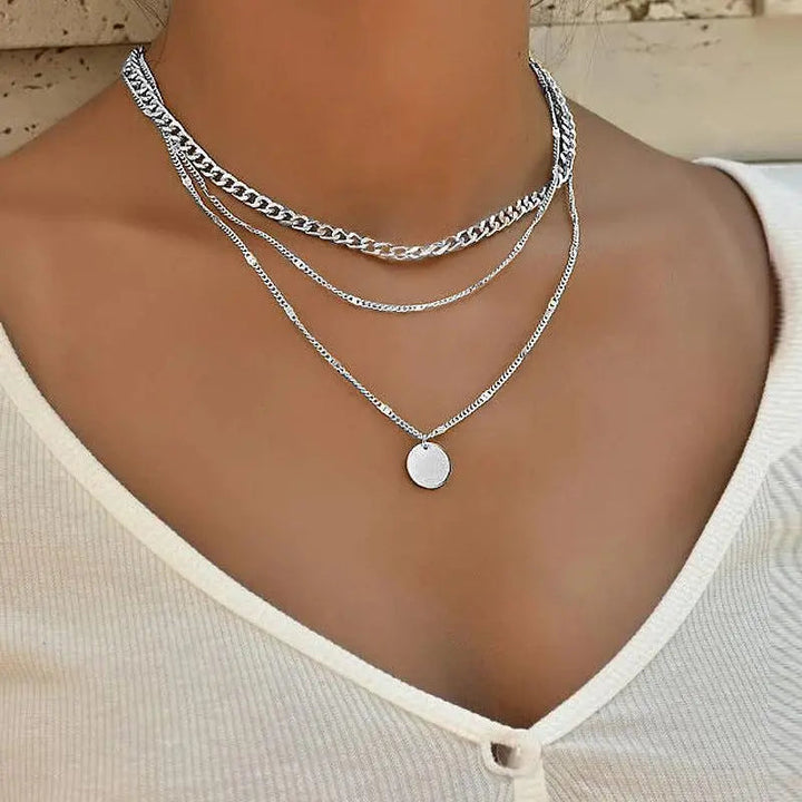 Elegant Gold and Silver Collar Necklace
