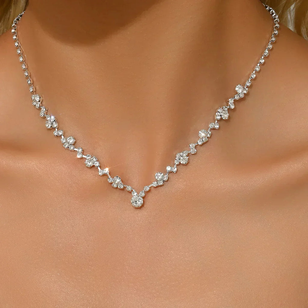 Elegant Wedding Necklace with Diamonds