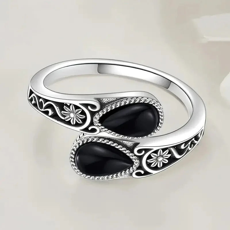 Black / Adjustable Opening