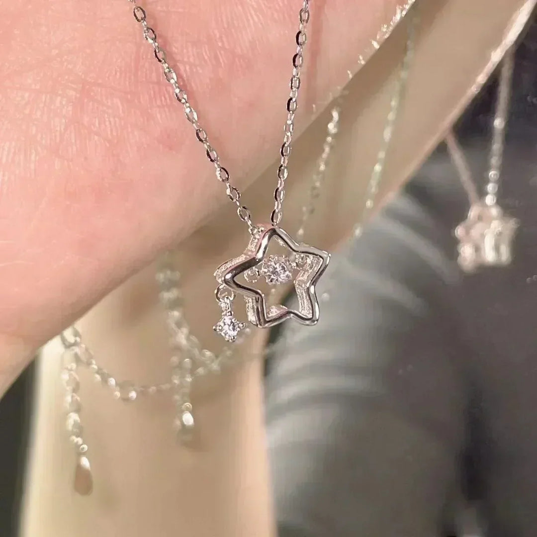 Elegant Necklace with Wavy Metal Flower Pendant