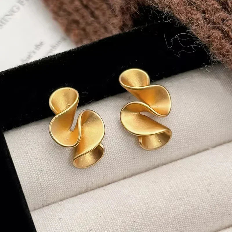 Earrings in Silver and 18K Gold Flower