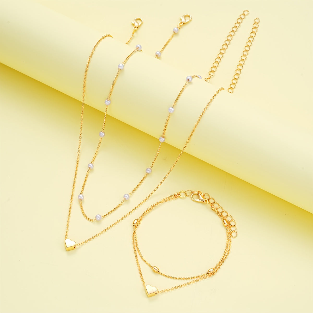 Elegant refined necklace and bracelet set