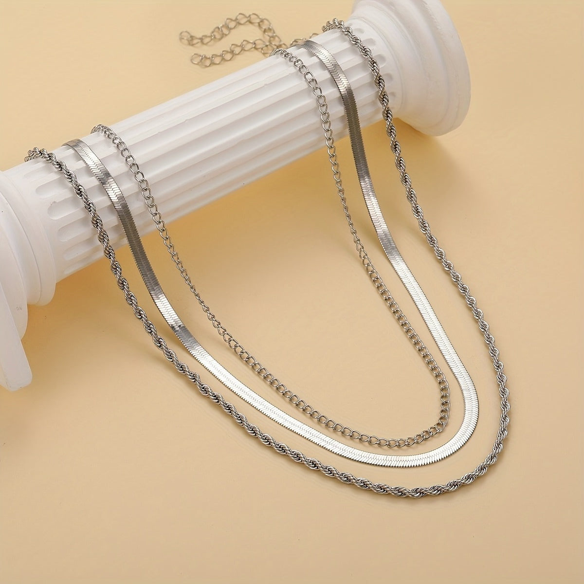 Elegant double gold necklace