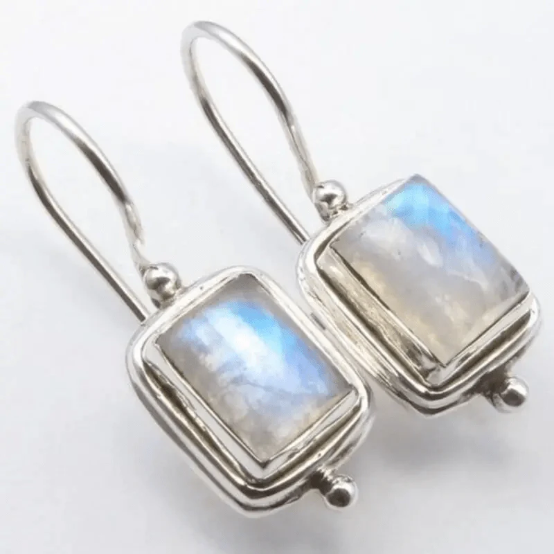 Beatriz - Vintage Moonstone Square Earrings