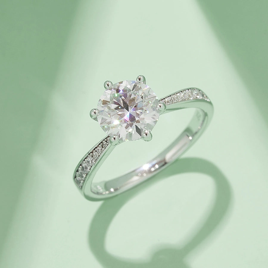 Isabella Round Brilliant Diamond Ring