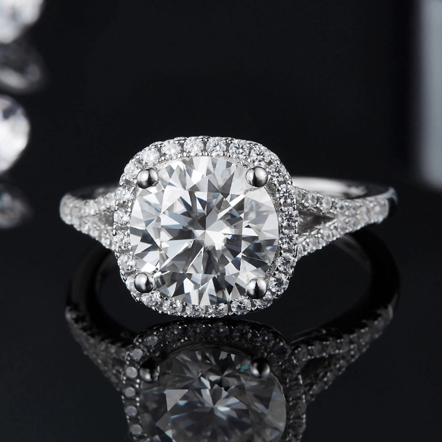 Celeste Round Brilliant Diamond Ring