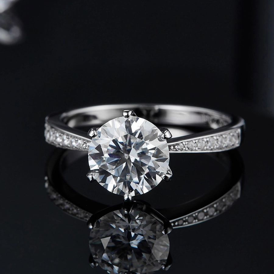 Isabella Round Brilliant Diamond Ring