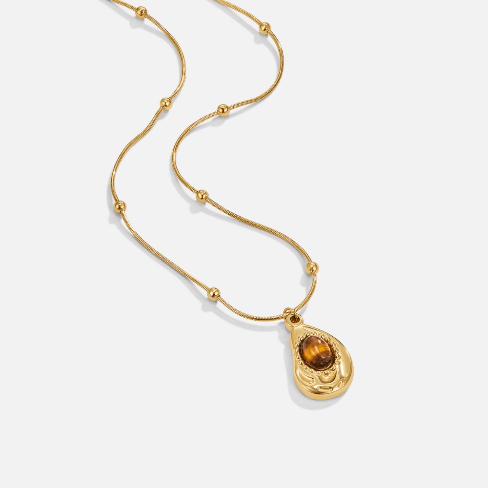 Elegant Gold Necklace with Tiger's Eye