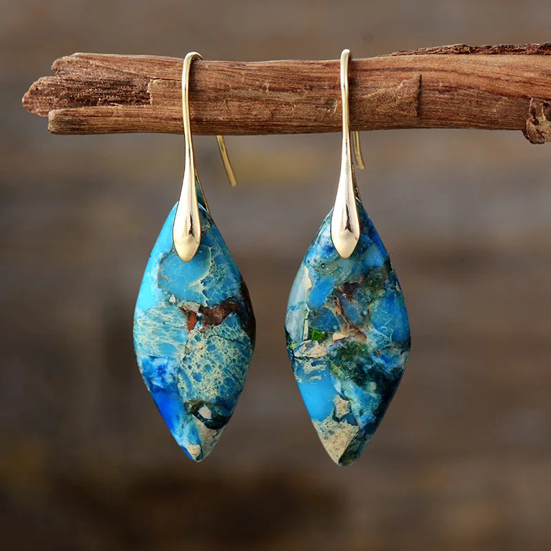 Teardrop earrings with natural stone